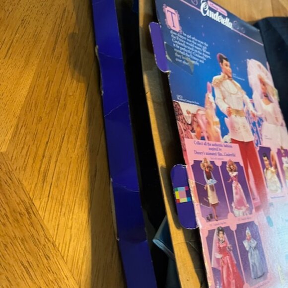 1991 Disney Classics Cinderella Barbie - Picture 6 of 6